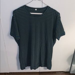 Men’s lulu lemon t shirt